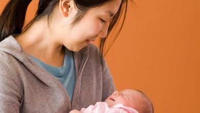 ما هي وضعيات الرضاعة الصحيحة